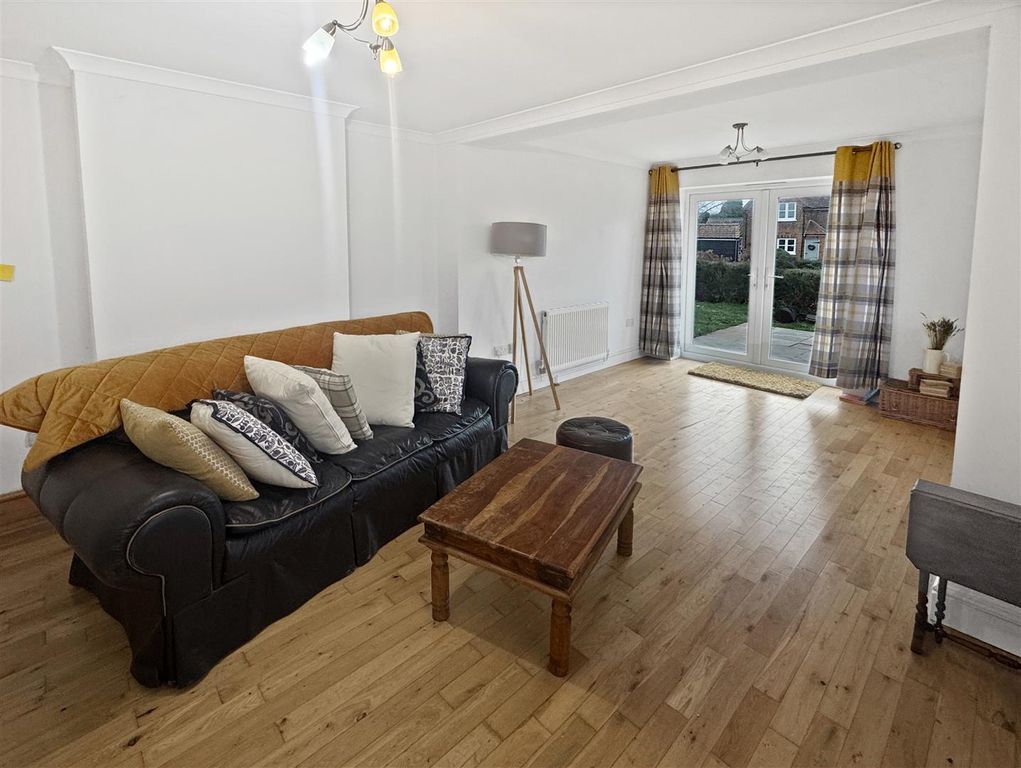 Property photo 3 of 18 28B9Eaa66E1E7A8Be41841998Dde8Caaff11Af14.Jpg