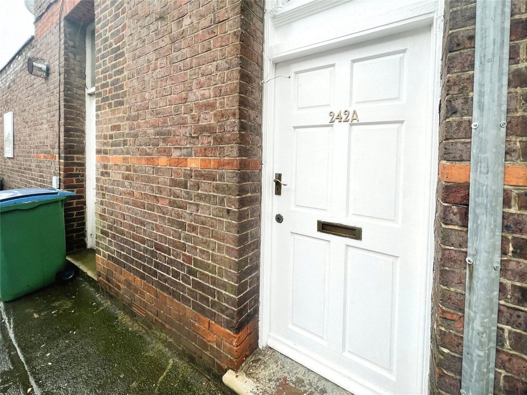 Property photo 1 of 9 Picture No. 10