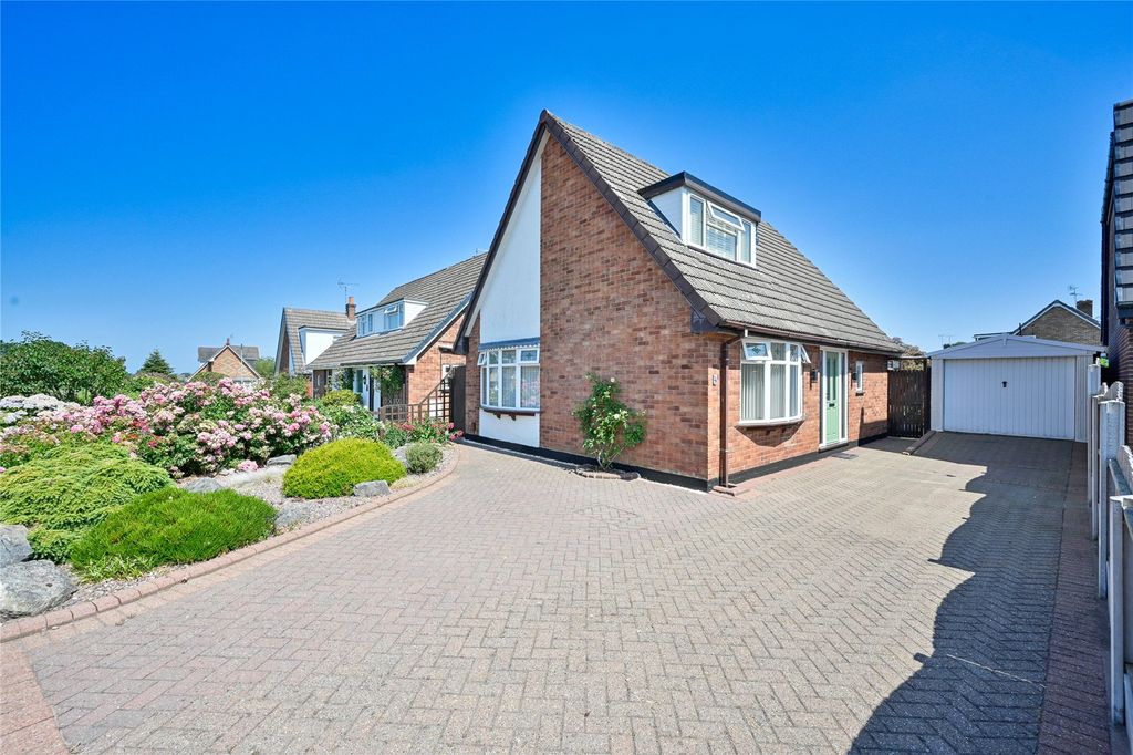 Property photo 1 of 25 Picture No. 23
