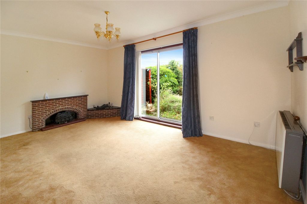 Property photo 2 of 13 Picture No. 12