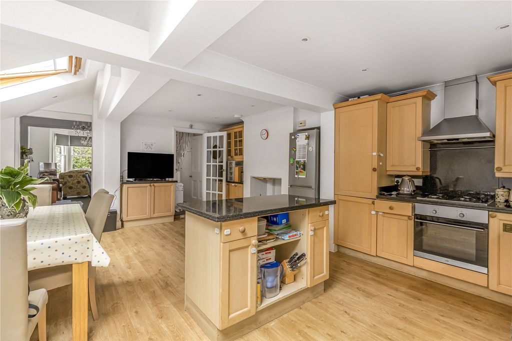 Property photo 1 of 15 Picture No. 04