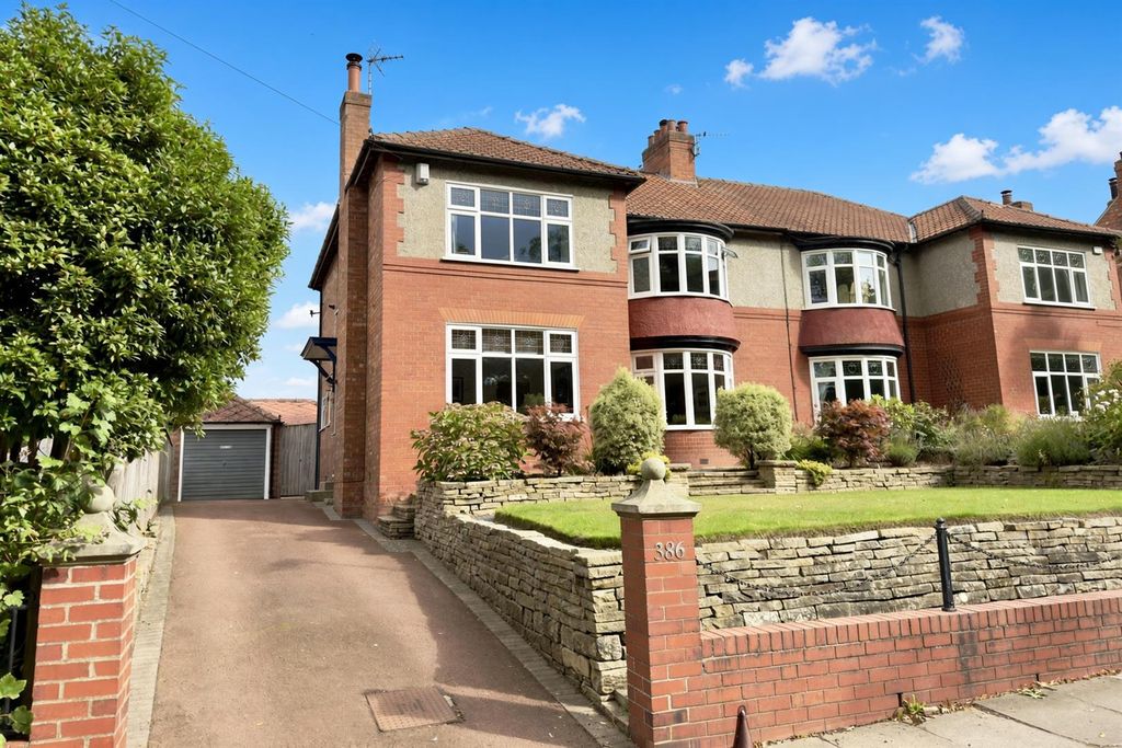 Property photo 1 of 30