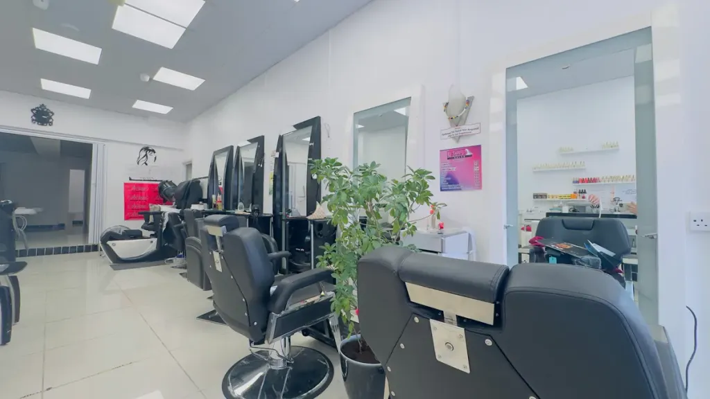 Property photo 1 of 3