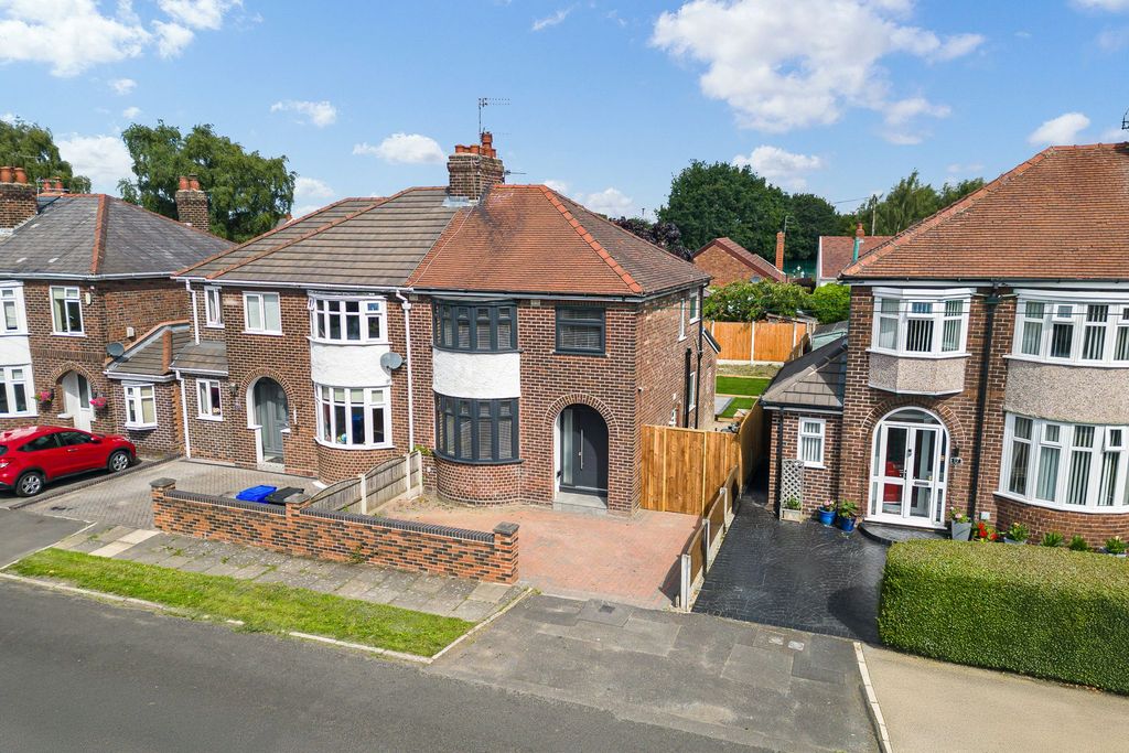 Property photo 1 of 38