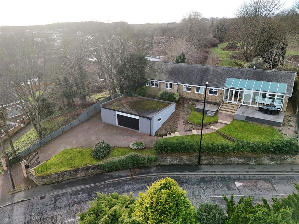 Property photo 1 of 31 Outside