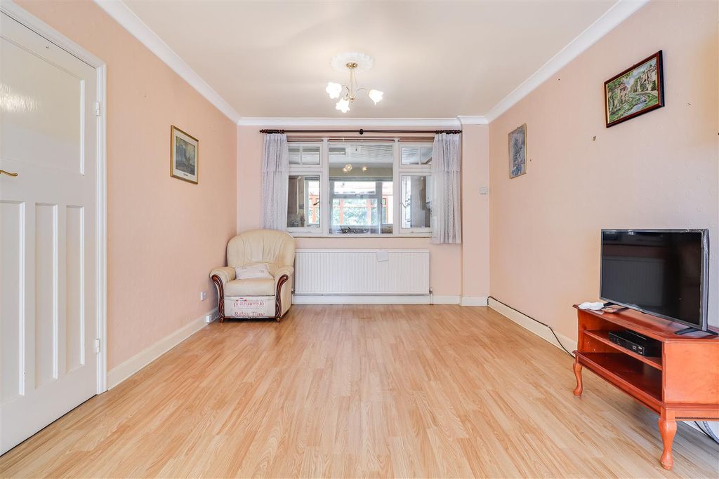 Property photo 3 of 19 Img_8690.Jpg