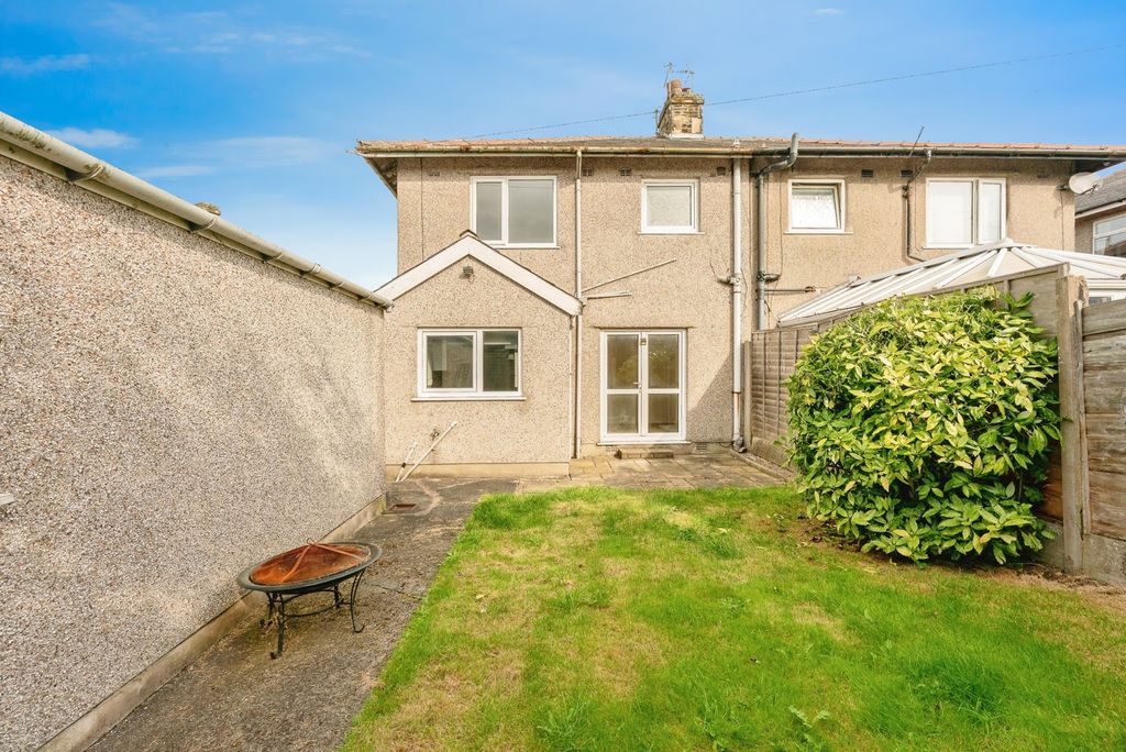 Property photo 3 of 17 Photo