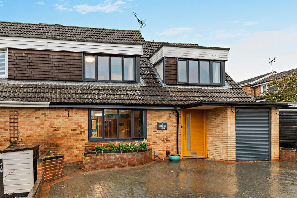 Property photo 1 of 18 Picture No. 05