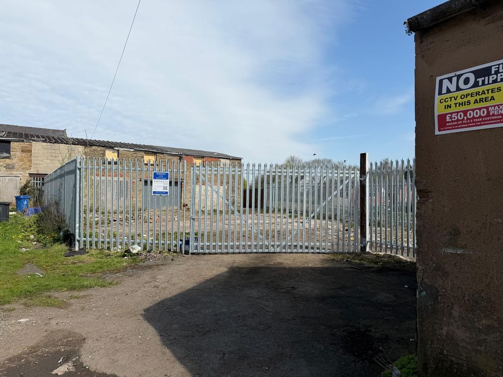 Property photo 1 of 1