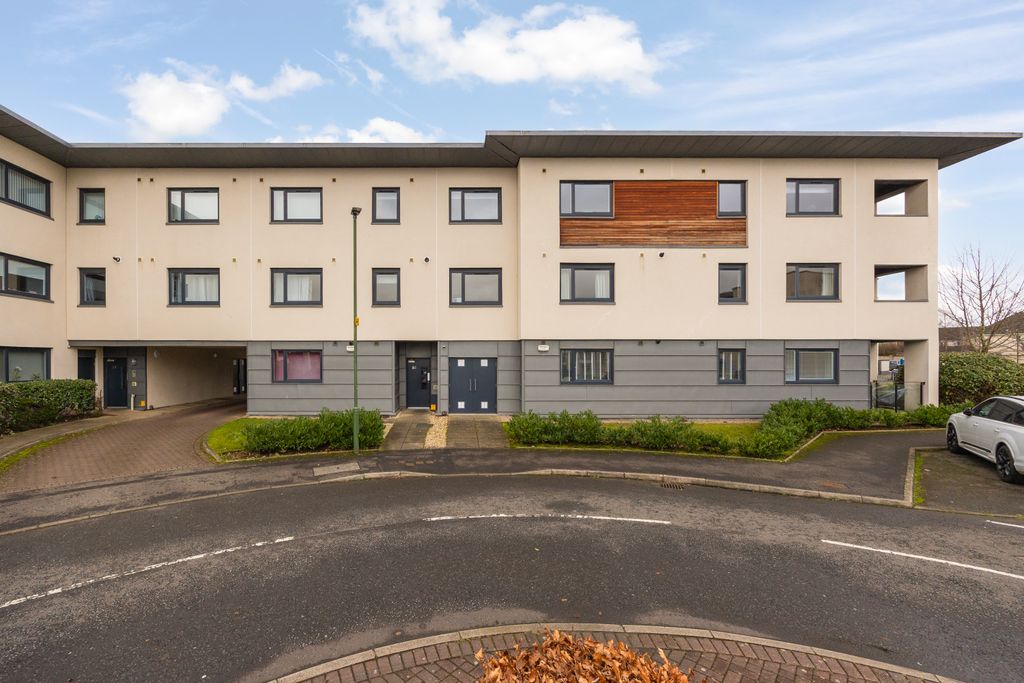 Property photo 1 of 17 Primary Property Image