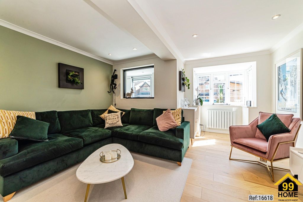 Property photo 3 of 20 Photo 2