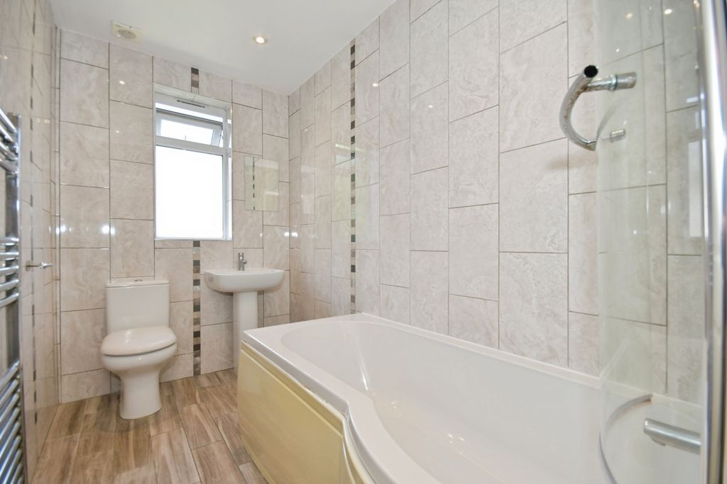 Property photo 3 of 21 Pbox-Img.Jpg