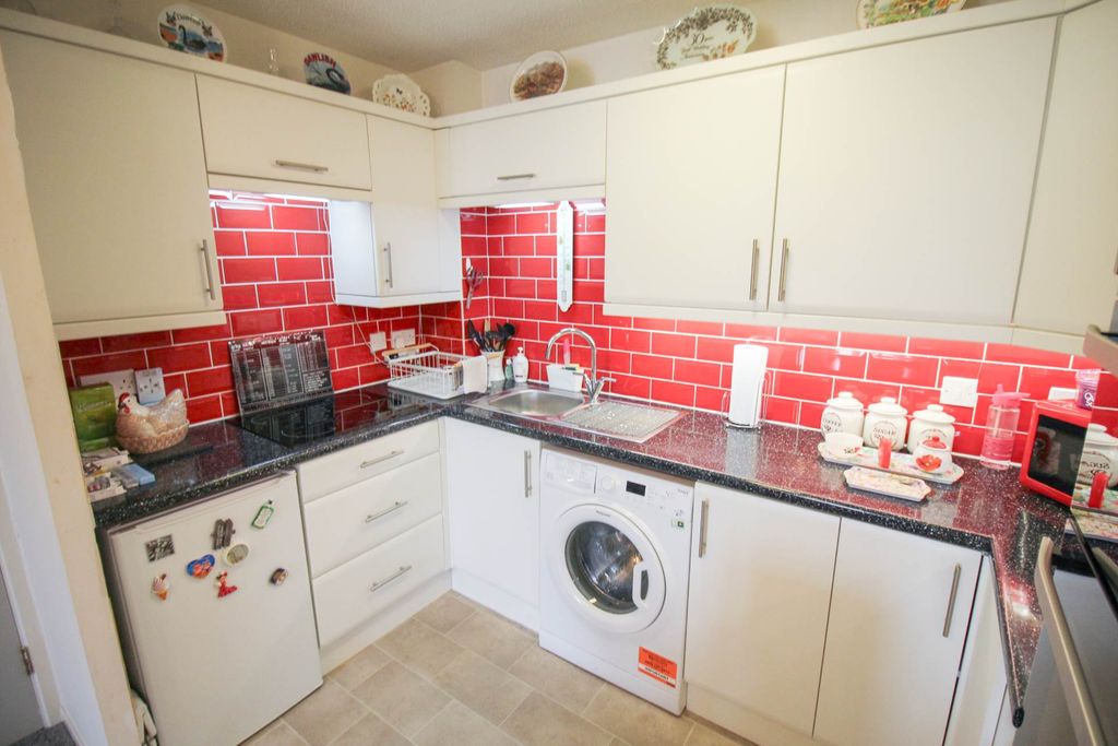 Additional image 7 of 2 bed flat for saleBirnbeck Court, Carlton Street, Weston-Super-Mare BS23