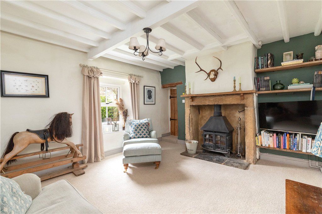 Property photo 2 of 22 Sitting Room