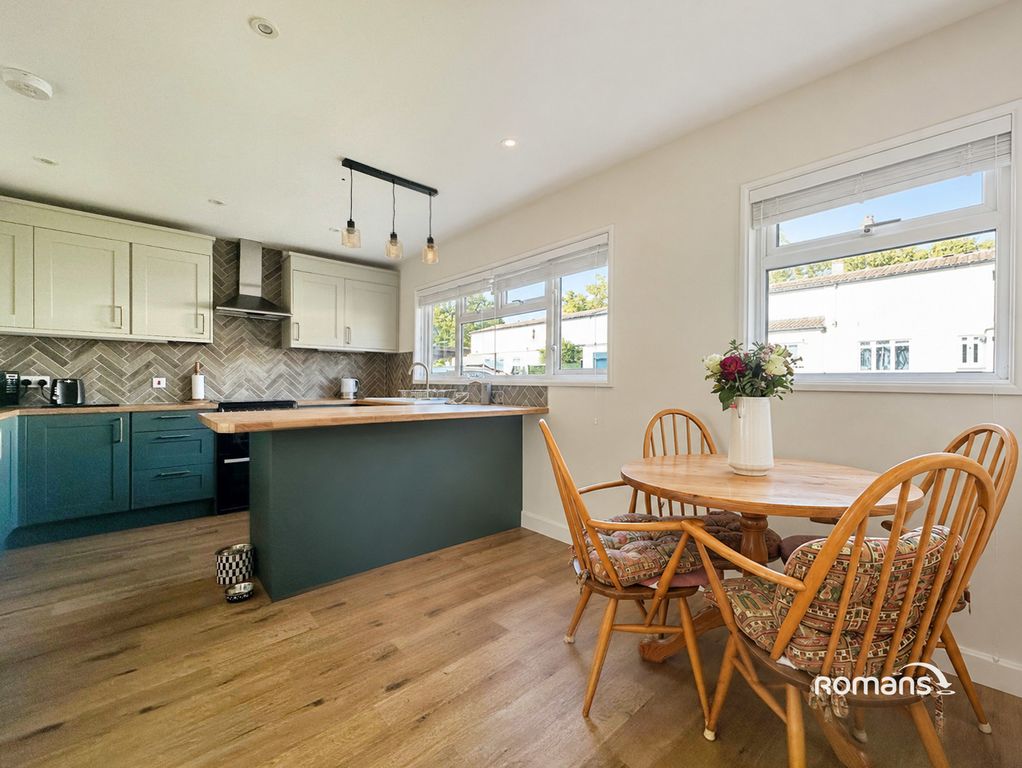 Property photo 2 of 13 Pbox-Img.Jpg