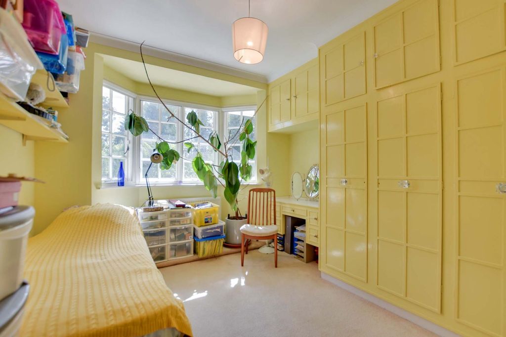 Additional image 30 of 5 bed detached house for saleBarrington Road, Stoneygate, Leicester LE2