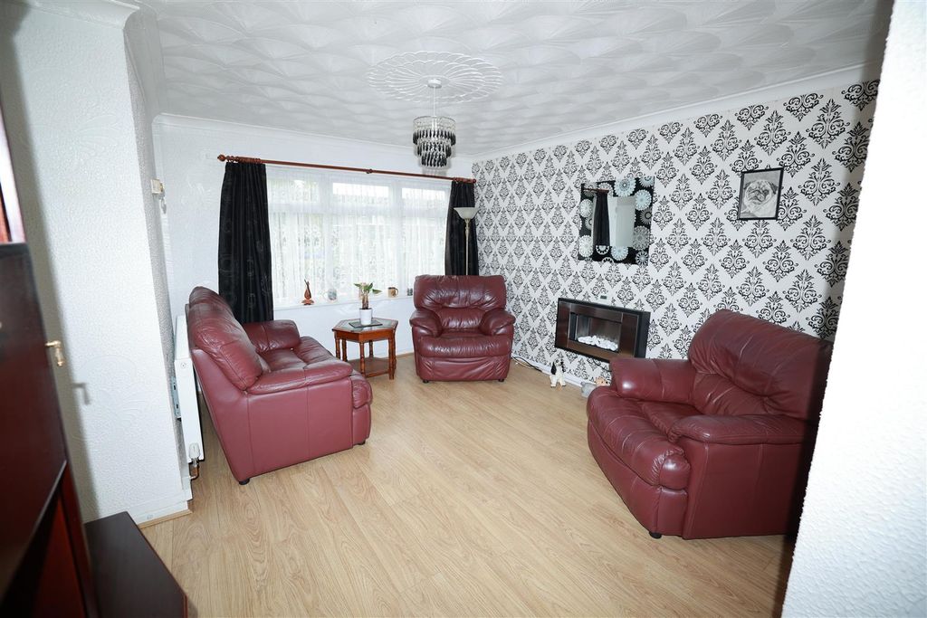 Property photo 2 of 12 R6__4805.Jpg
