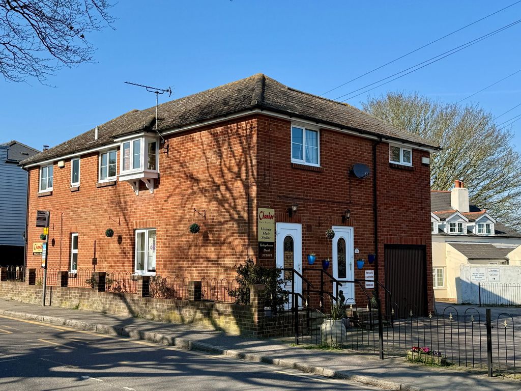 Property photo 1 of 19 Picture No. 25