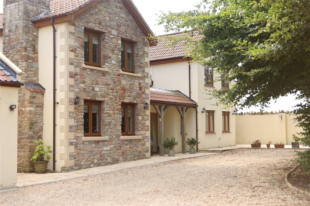 Property photo 3 of 39 Picture No. 67