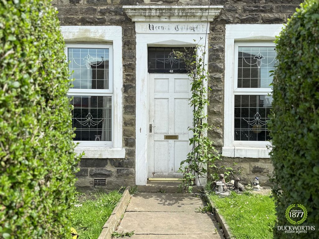 Property photo 2 of 13