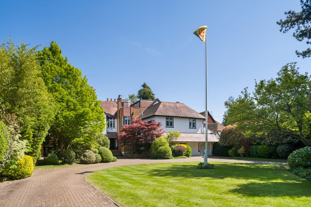 Additional image 28 of 10 bed property for saleChauntry Road, Bray, Maidenhead SL6