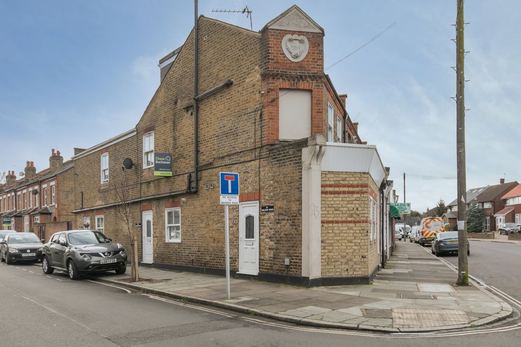 Property photo 1 of 15 Exterior