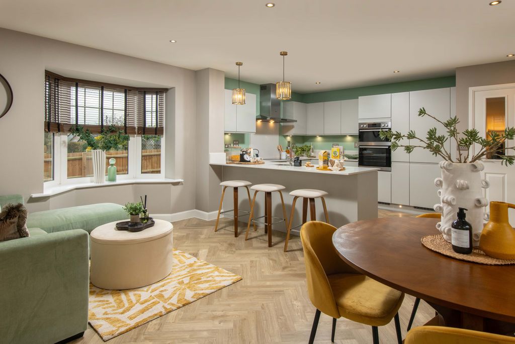 Property photo 3 of 10 Expansive Kitchen