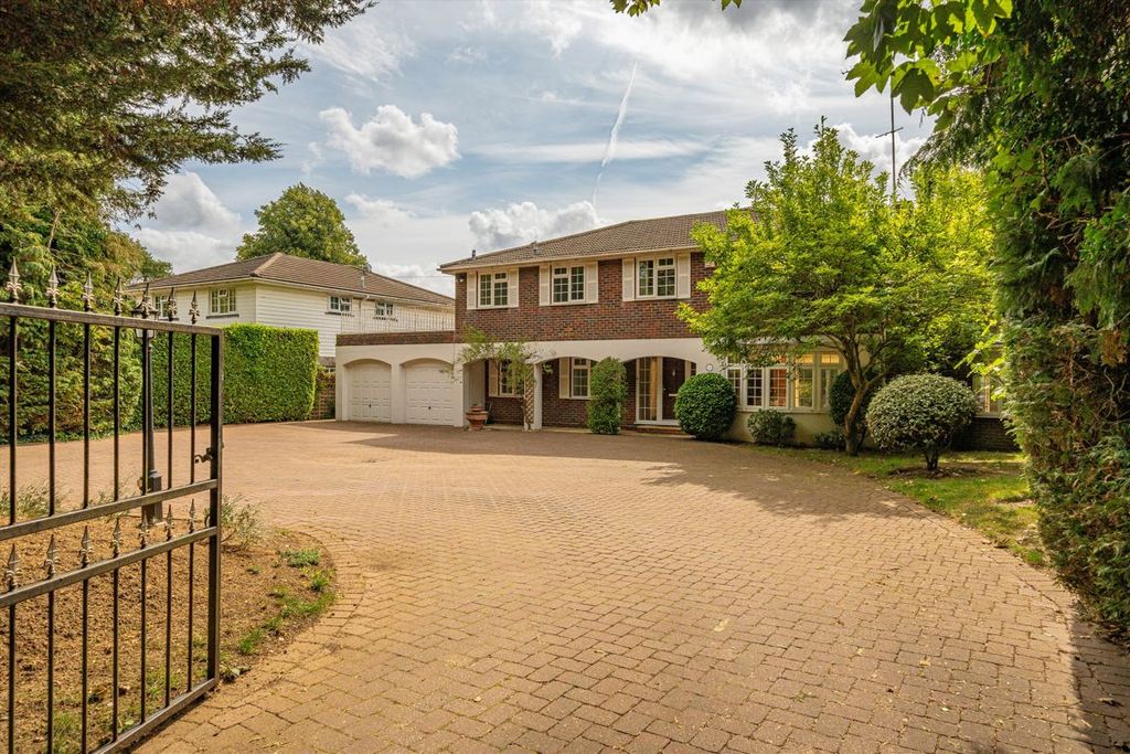 Property photo 1 of 22