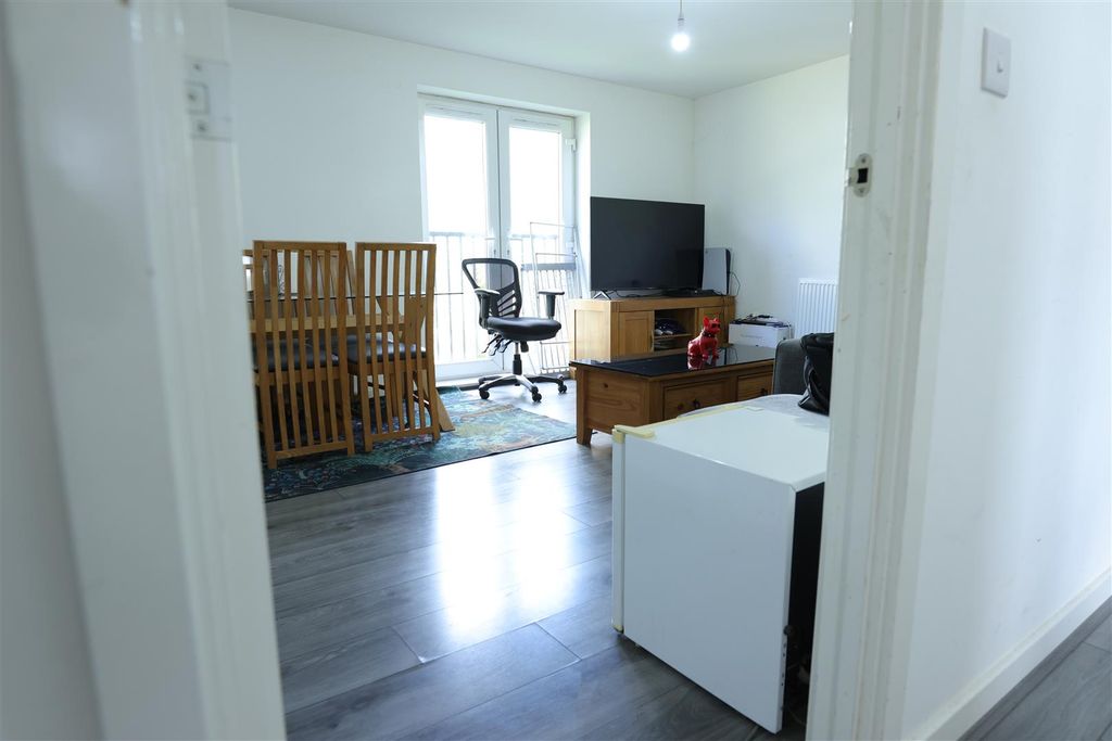 Property photo 3 of 16 176A5835.Jpg