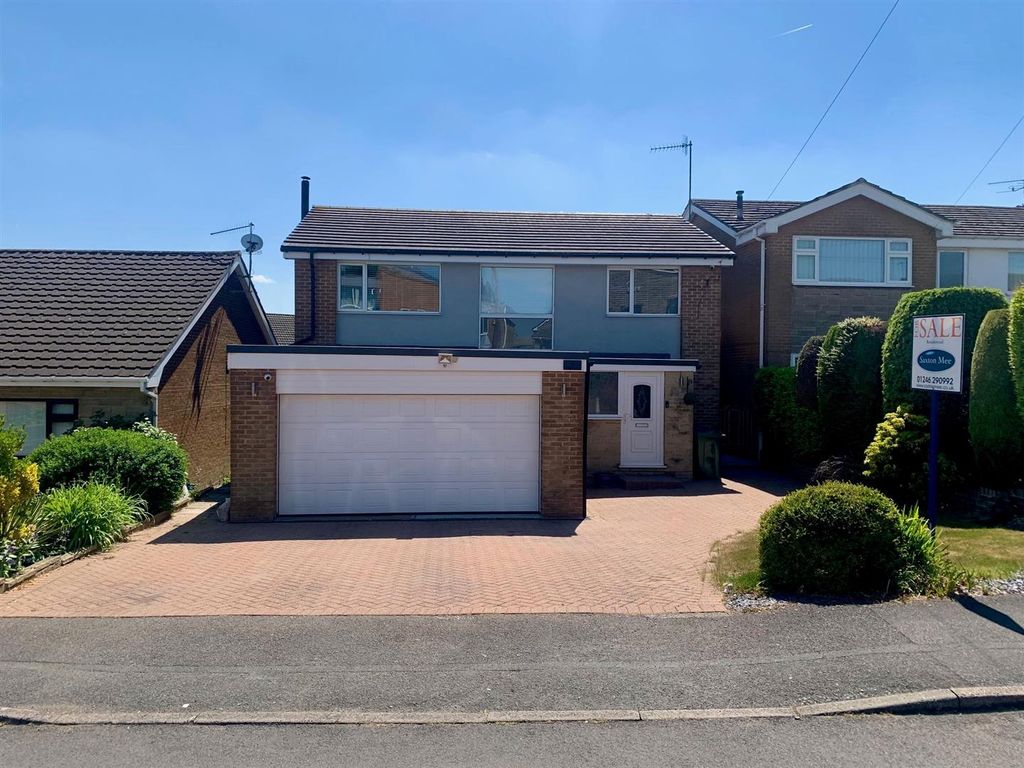 Property photo 1 of 27 Longcroft 5.Jpg