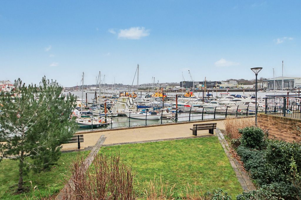 Additional image 4 of 1 bed flat for saleThomas Blake Avenue, Southampton SO14