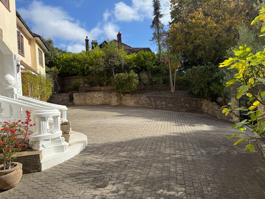Additional image 39 of 6 bed detached house for saleBenellen Road, Bournemouth BH4