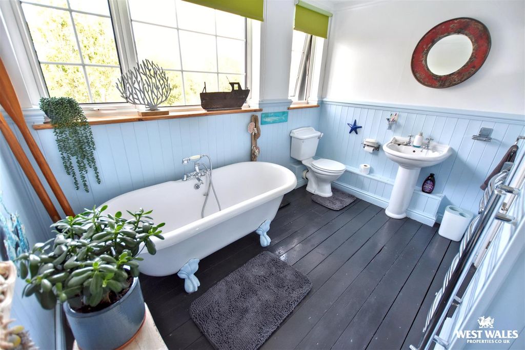 Additional image 20 of 4 bed terraced house for saleEast Back, Pembroke SA71