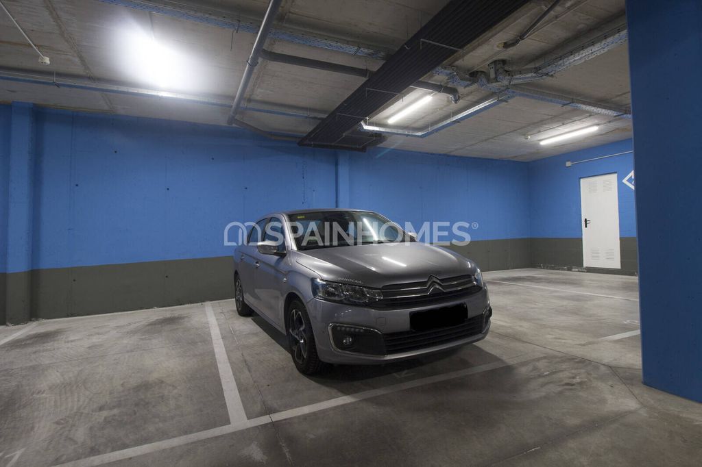 Property photo 3 of 18