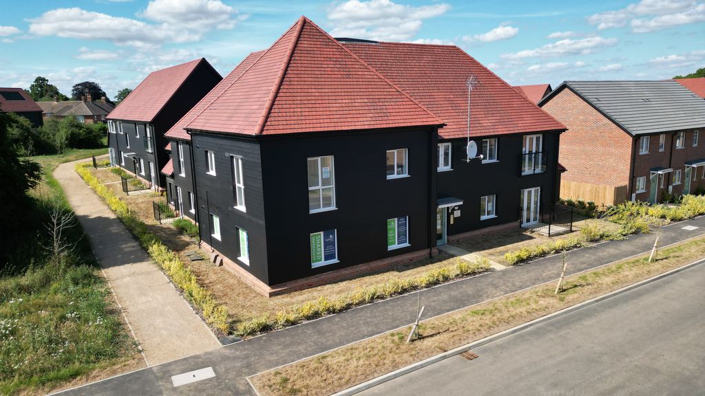 Property photo 1 of 14 External