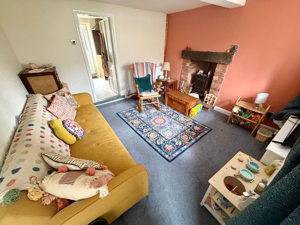 Property photo 2 of 9
