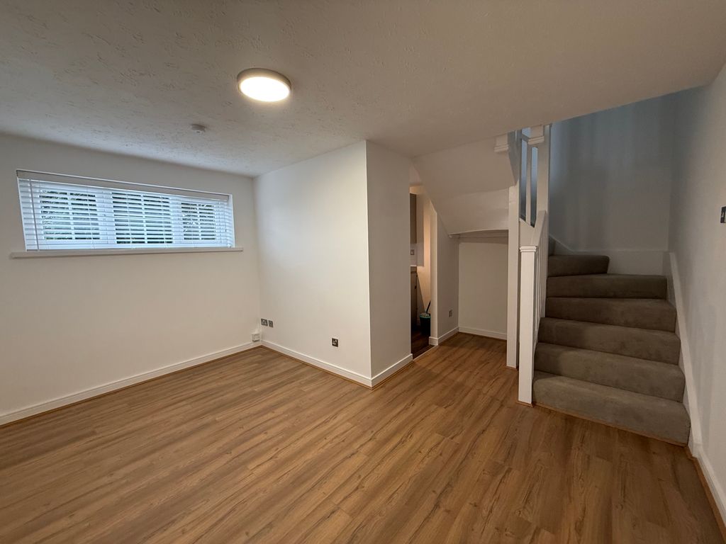 Property photo 2 of 12 Img_7492