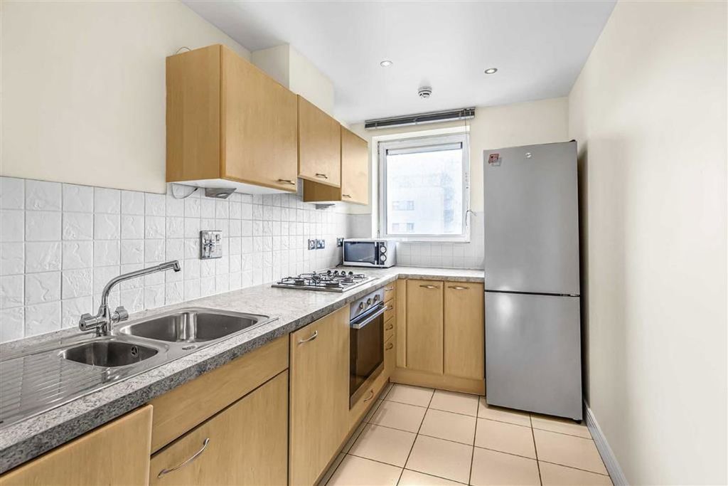 Property photo 3 of 8