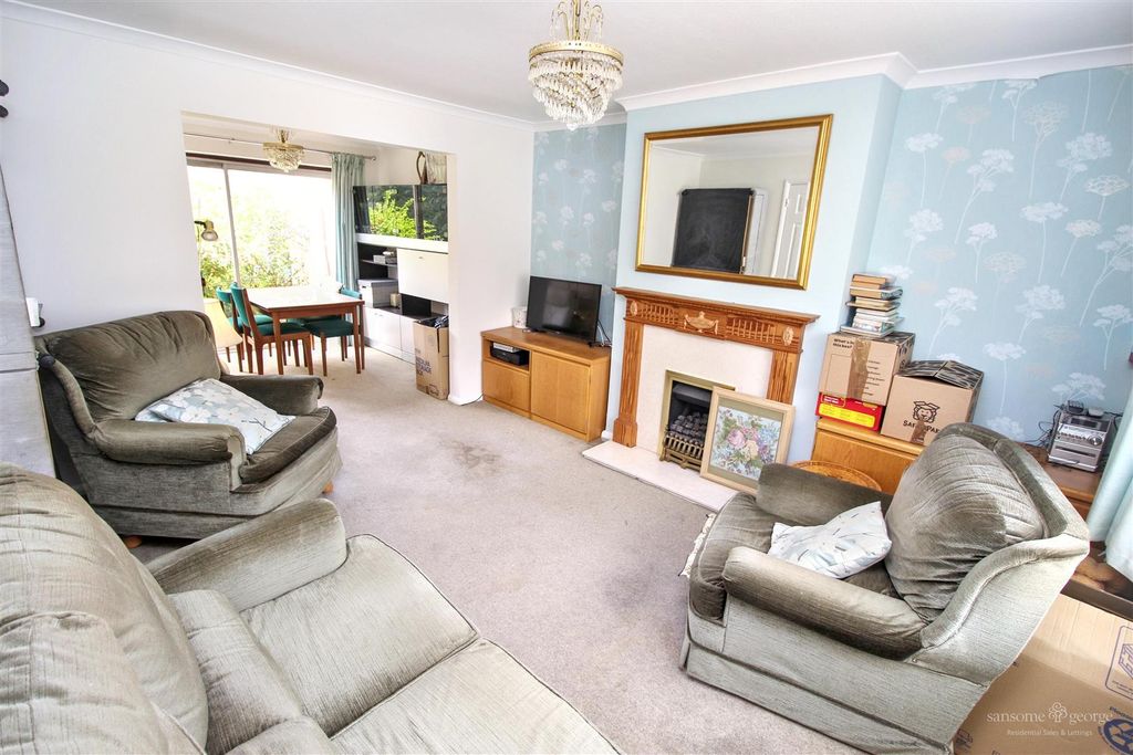 Property photo 3 of 16 Living Room