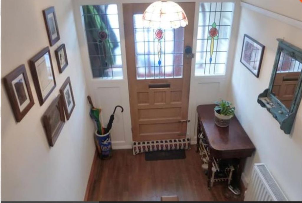 Property photo 2 of 15 Hallway