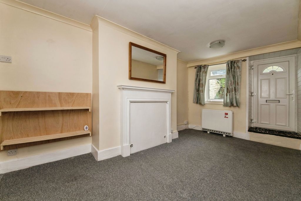 Property photo 3 of 12 Pbox-Img.Jpg