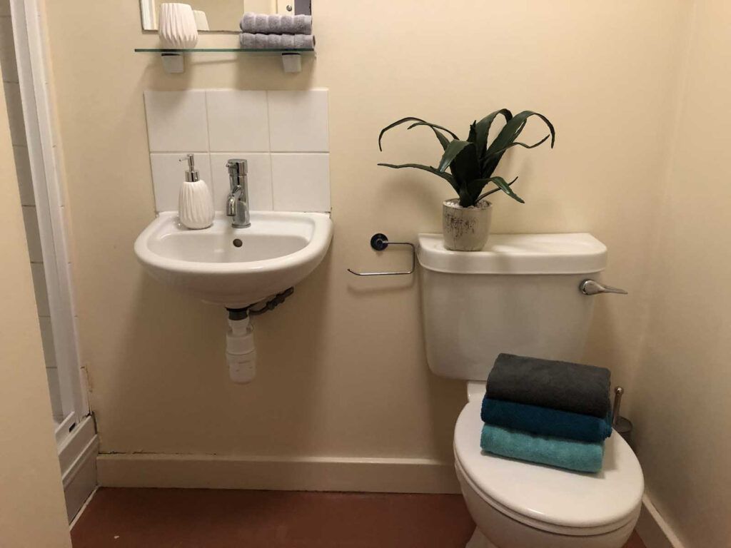 Property photo 2 of 8