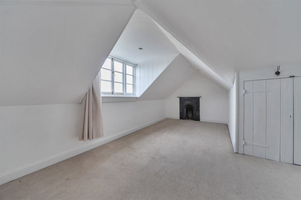 Additional image 27 of 6 bed detached house to rentFlint House, 2 Mill Lane, Langstone, Havant, Hampshire PO9