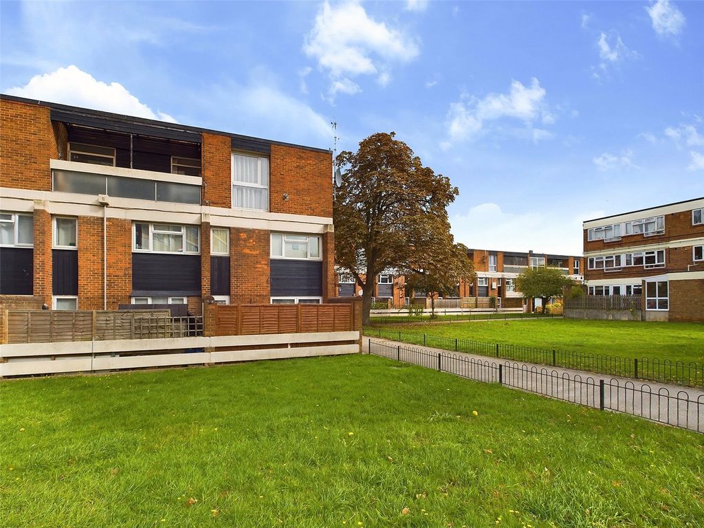 Property photo 1 of 8 Picture No. 16