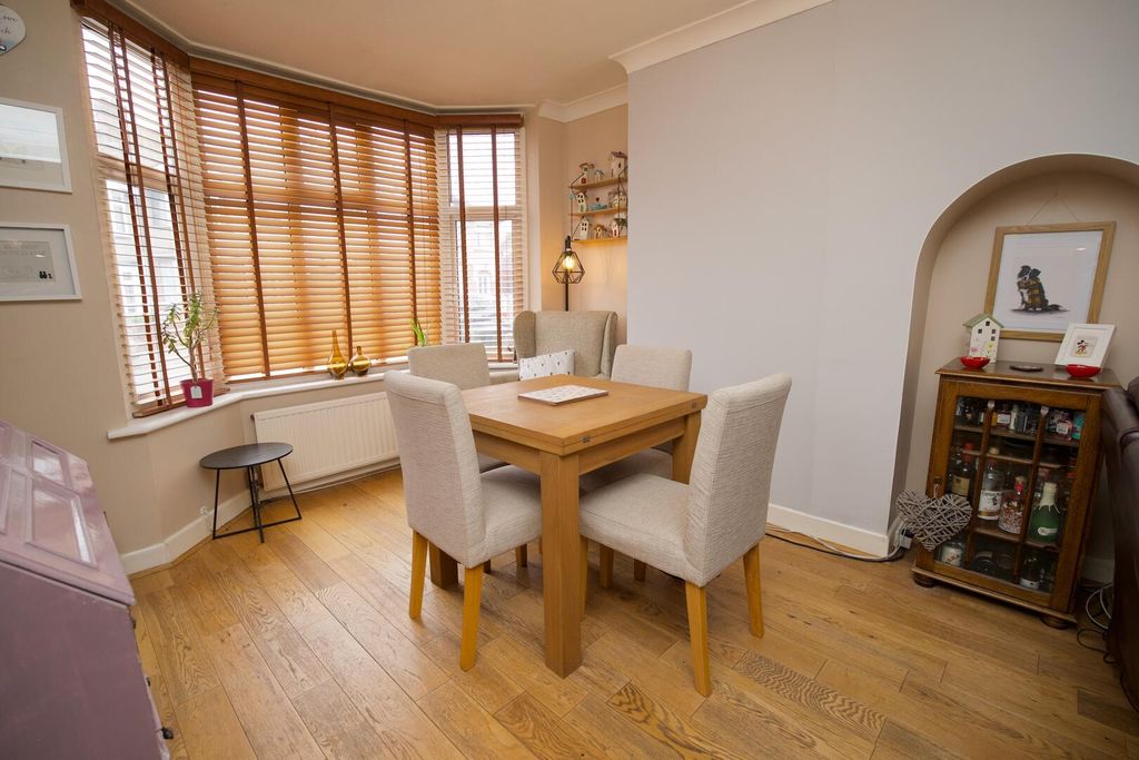 Property photo 2 of 12 Dining Room