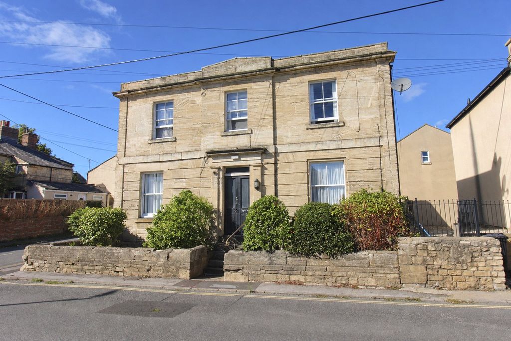 Property photo 1 of 12 Picture No. 05