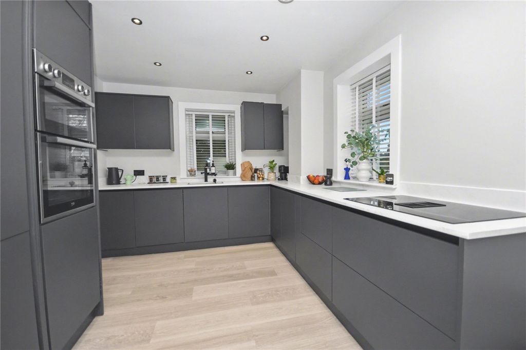 Property photo 2 of 16 Picture No. 07