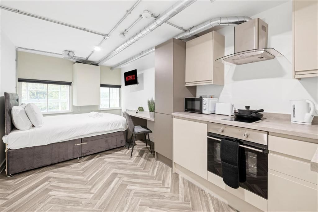 Property photo 1 of 11 (Main)