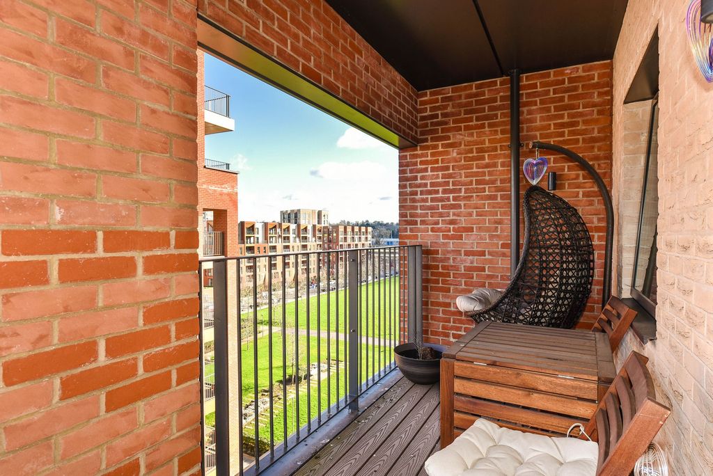 Property photo 3 of 8