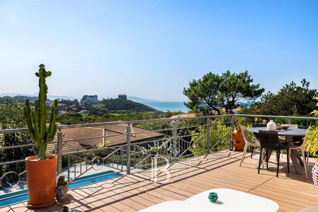 Property photo 1 of 23 Biarritz Milady, 230 Sqm House With Sea And Mountains View